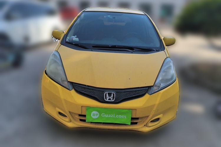 Used Honda Fit 2011 1.3L automatic comfort version Front