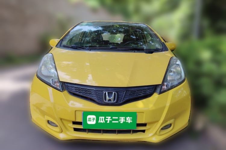 Used Honda Fit 2011 1.3L automatic comfort version Front