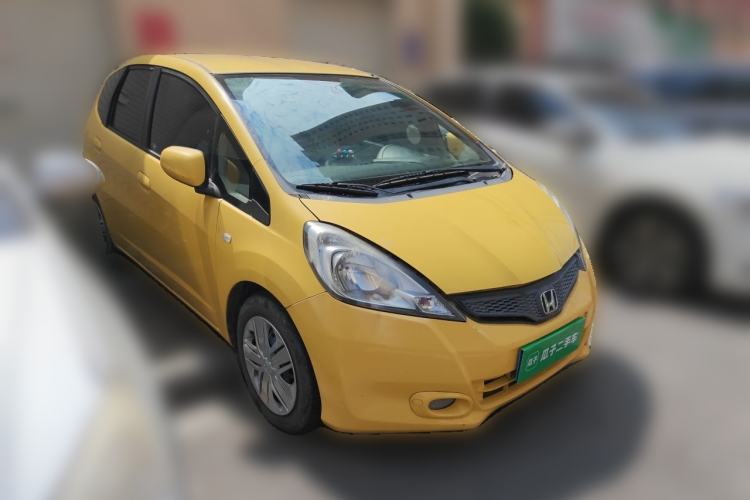 Used Honda Fit 2011 1.3L manual Comfort version Front Right 45 Deg