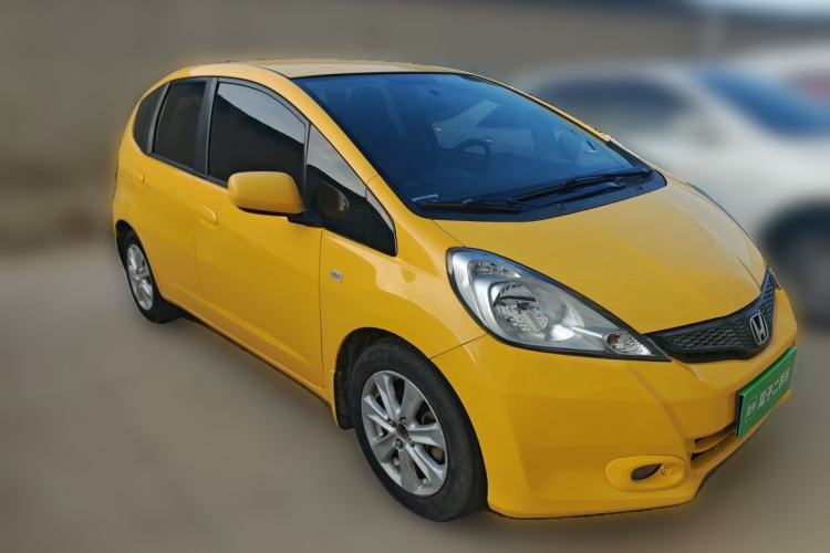 Used Honda Fit 2011 1.3L manual Comfort version Front Right 45 Deg
