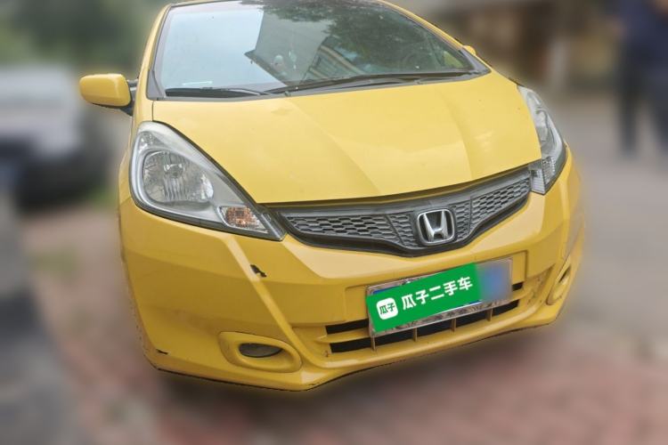 Used Honda Fit 2011 1.3L automatic comfort version Front Right 45 Deg
