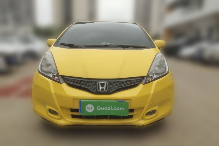 Used Honda Fit 2011 1.3L automatic comfort version Front
