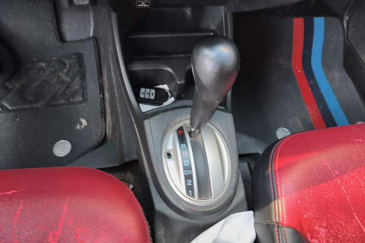 Used Honda Fit 2011 1.3L automatic comfort version Gear Lever