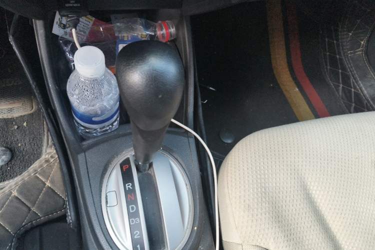 Used Honda Fit 2011 1.3L automatic comfort version Gear Lever