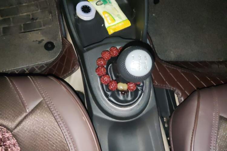 Used Honda Fit 2011 1.3L manual Comfort version Gear Lever