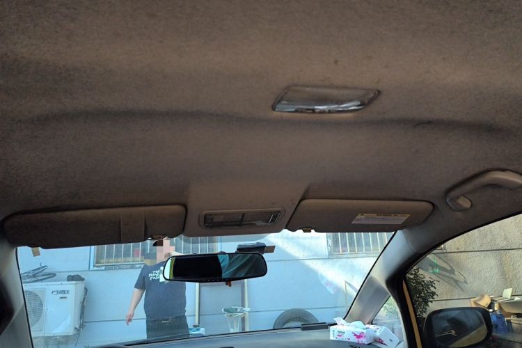 Used Honda Fit 2011 1.3L automatic comfort version Headliner