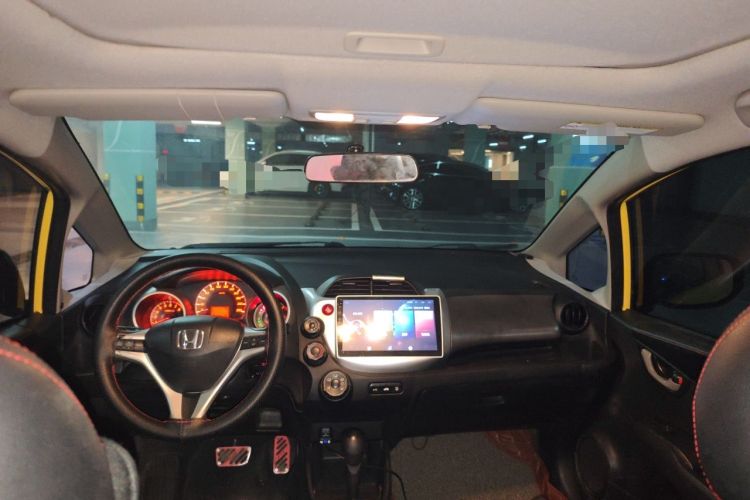 Used Honda Fit 2011 1.5L Automatic Luxury Edition Headliner