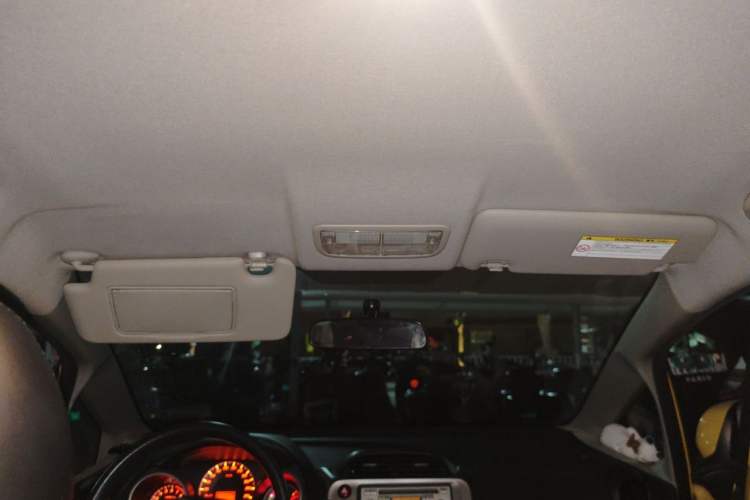 Used Honda Fit 2011 1.3L automatic comfort version Headliner