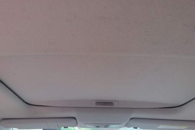 Used Honda Fit 2011 1.5L Automatic Luxury Edition Headliner
