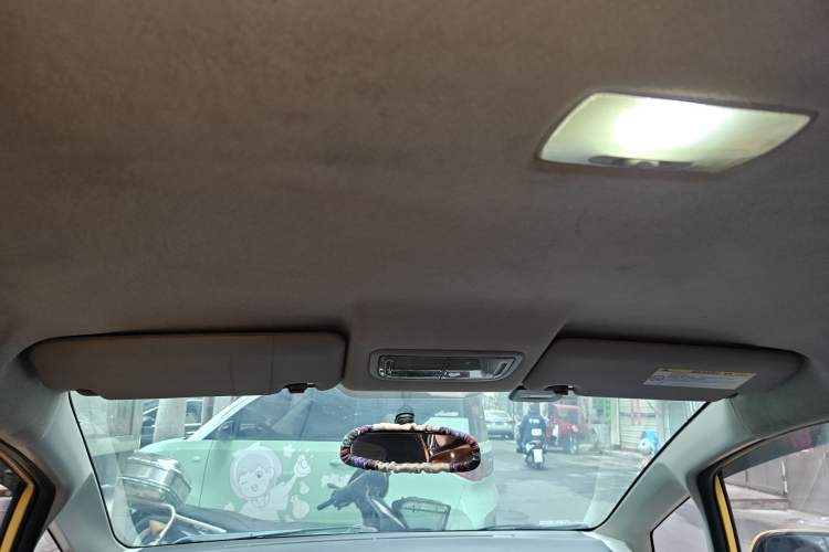 Used Honda Fit 2011 1.3L automatic comfort version Headliner