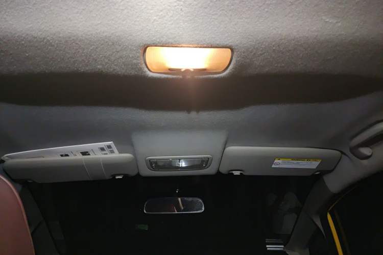 Used Honda Fit 2011 1.3L manual Comfort version Headliner