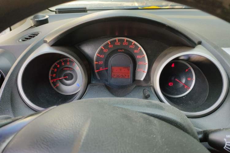 Used Honda Fit 2011 1.3L manual Comfort version Instrument Cluster