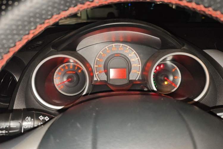 Used Honda Fit 2011 1.5L Automatic Luxury Edition Instrument Cluster