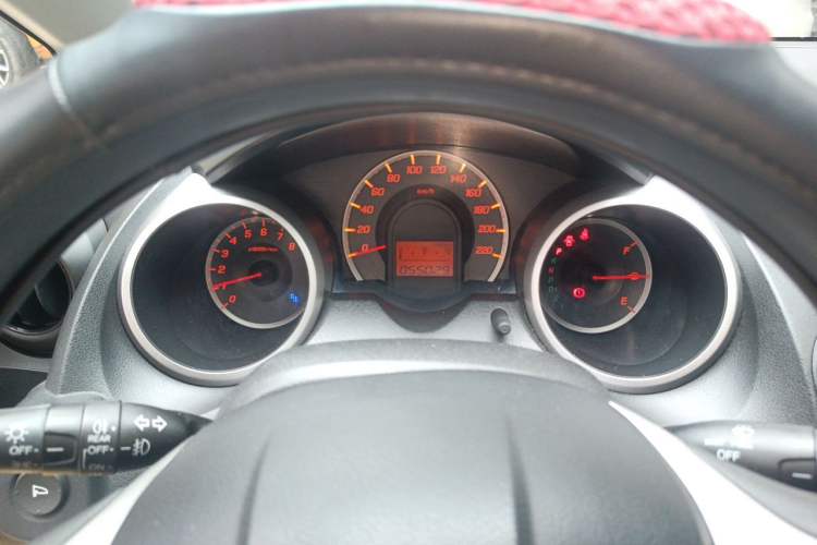 Used Honda Fit 2011 1.5L Automatic Luxury Edition Instrument Cluster