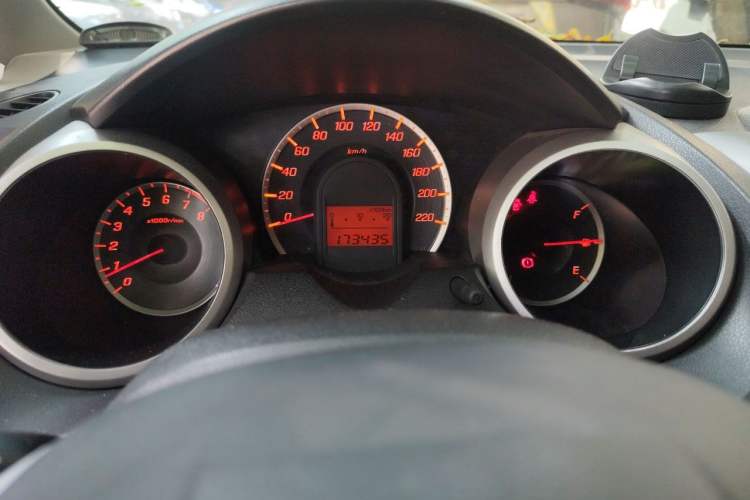 Used Honda Fit 2011 1.5L Automatic Luxury Edition Instrument Cluster