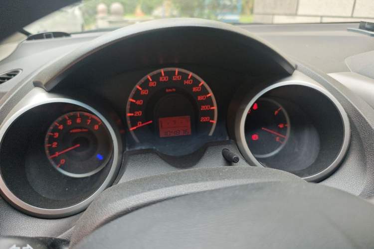Used Honda Fit 2011 1.3L automatic comfort version Instrument Cluster