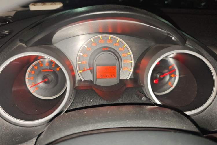 Used Honda Fit 2011 1.3L automatic comfort version Instrument Cluster