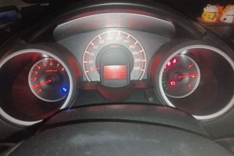 Used Honda Fit 2011 1.3L automatic comfort version Instrument Cluster