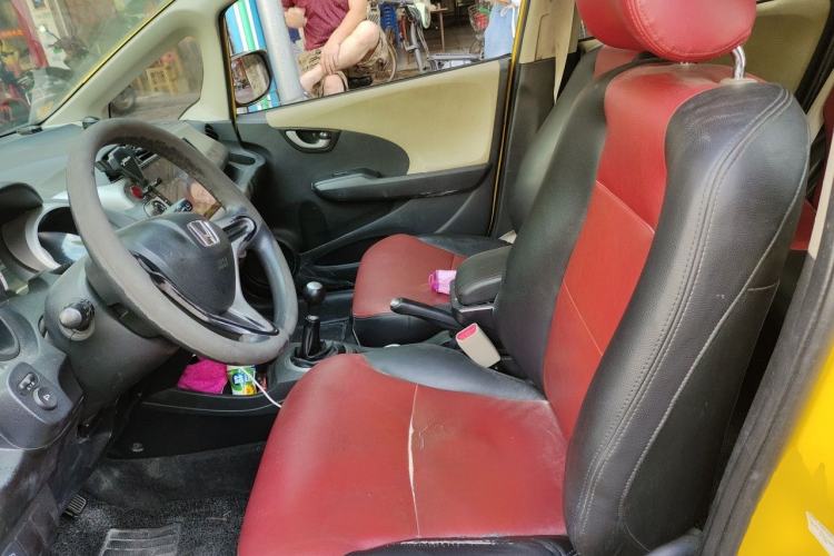 Used Honda Fit 2011 1.3L manual Comfort version Left Front Seat