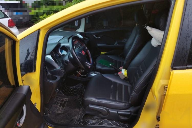 Used Honda Fit 2011 1.5L Automatic Luxury Edition Left Front Seat