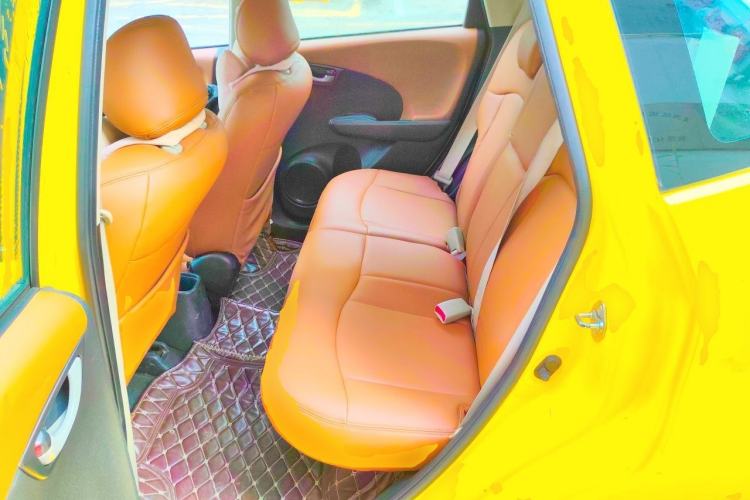 Used Honda Fit 2011 1.5L Automatic Luxury Edition Left Rear Seat