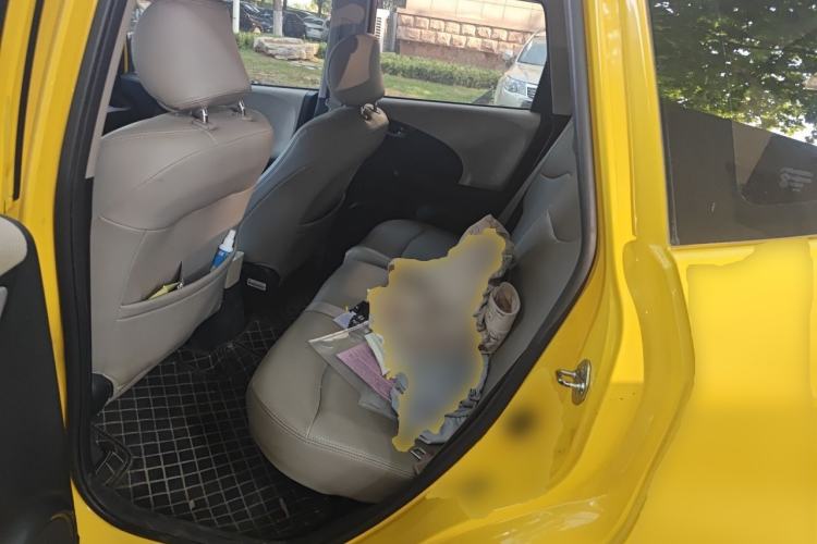 Used Honda Fit 2011 1.3L automatic comfort version Left Rear Seat