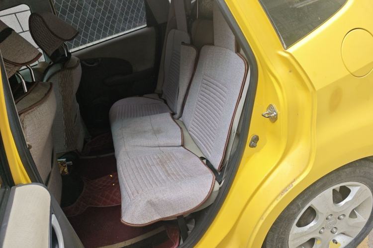 Used Honda Fit 2011 1.3L automatic comfort version Left Rear Seat