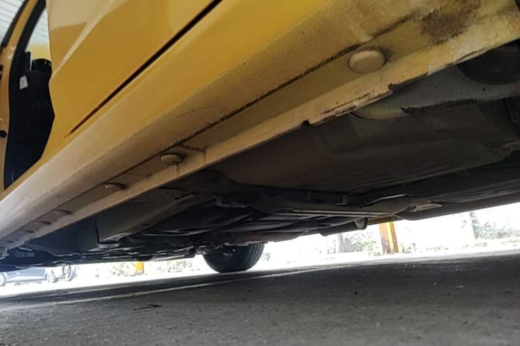 Used Honda Fit 2011 1.3L manual Comfort version Left Side Sill