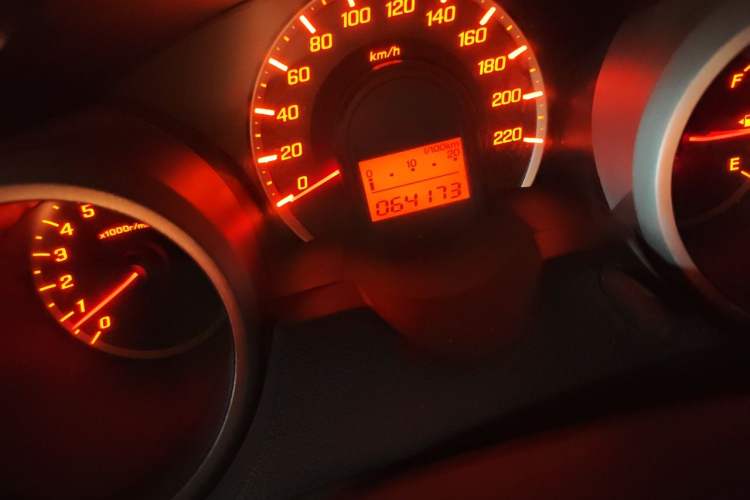 Used Honda Fit 2011 1.5L Automatic Luxury Edition Odometer Close Up