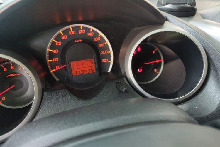 Used Honda Fit 2011 1.5L Automatic Luxury Edition Odometer Close Up