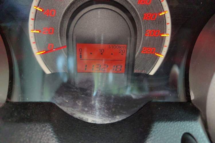 Used Honda Fit 2011 1.3L automatic comfort version Odometer Close Up