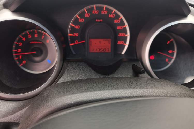 Used Honda Fit 2011 1.5L Automatic Luxury Edition Odometer Close Up