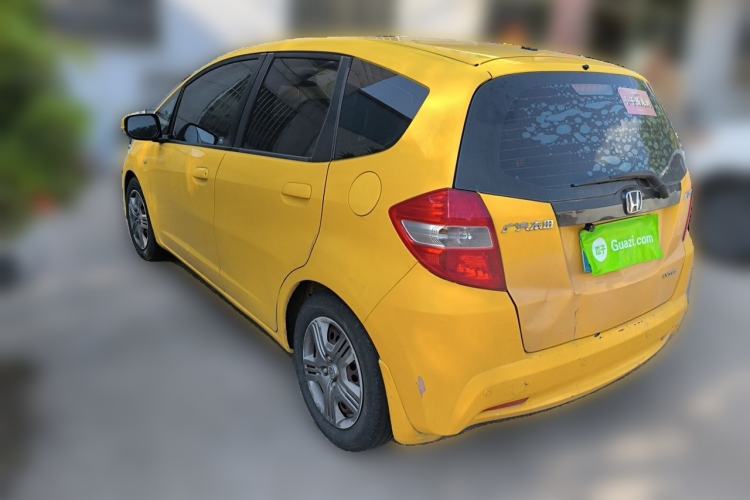 Used Honda Fit 2011 1.3L automatic comfort version Rear Left 45 Deg