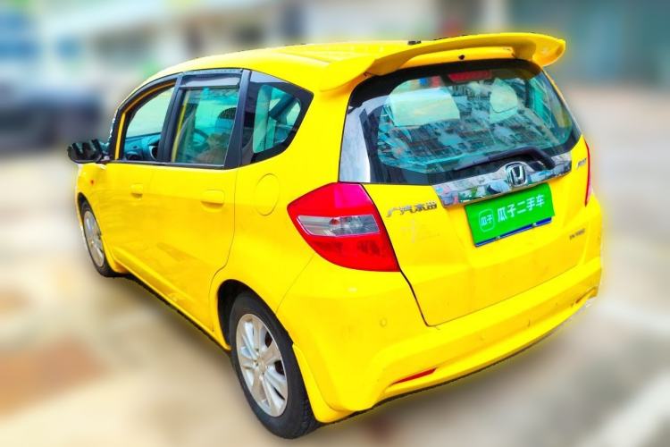 Used Honda Fit 2011 1.5L Automatic Luxury Edition Rear Left 45 Deg