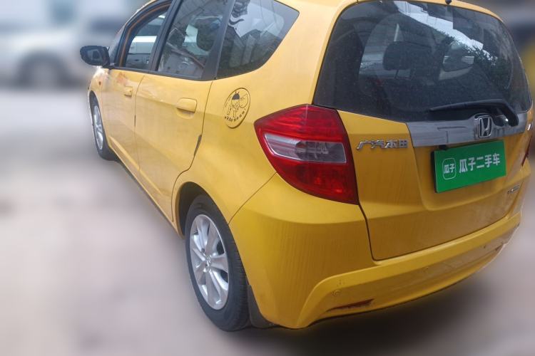 Used Honda Fit 2011 1.5L Automatic Luxury Edition Rear Left 45 Deg