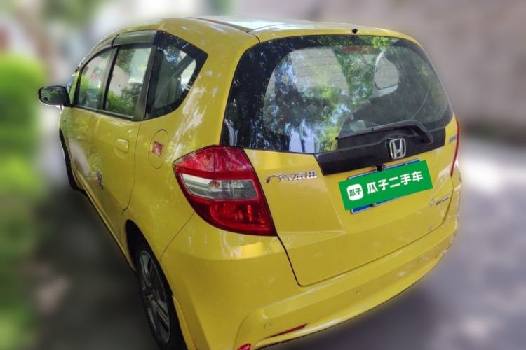 Used Honda Fit 2011 1.3L automatic comfort version Rear Left 45 Deg