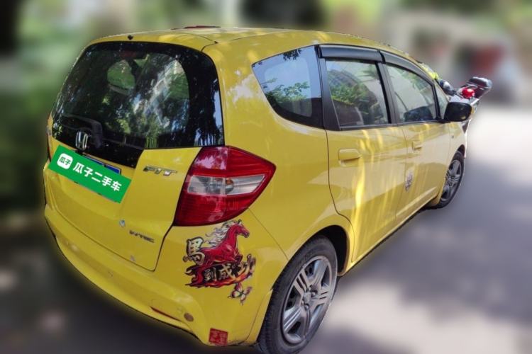 Used Honda Fit 2011 1.3L automatic comfort version Rear Right 45 Deg