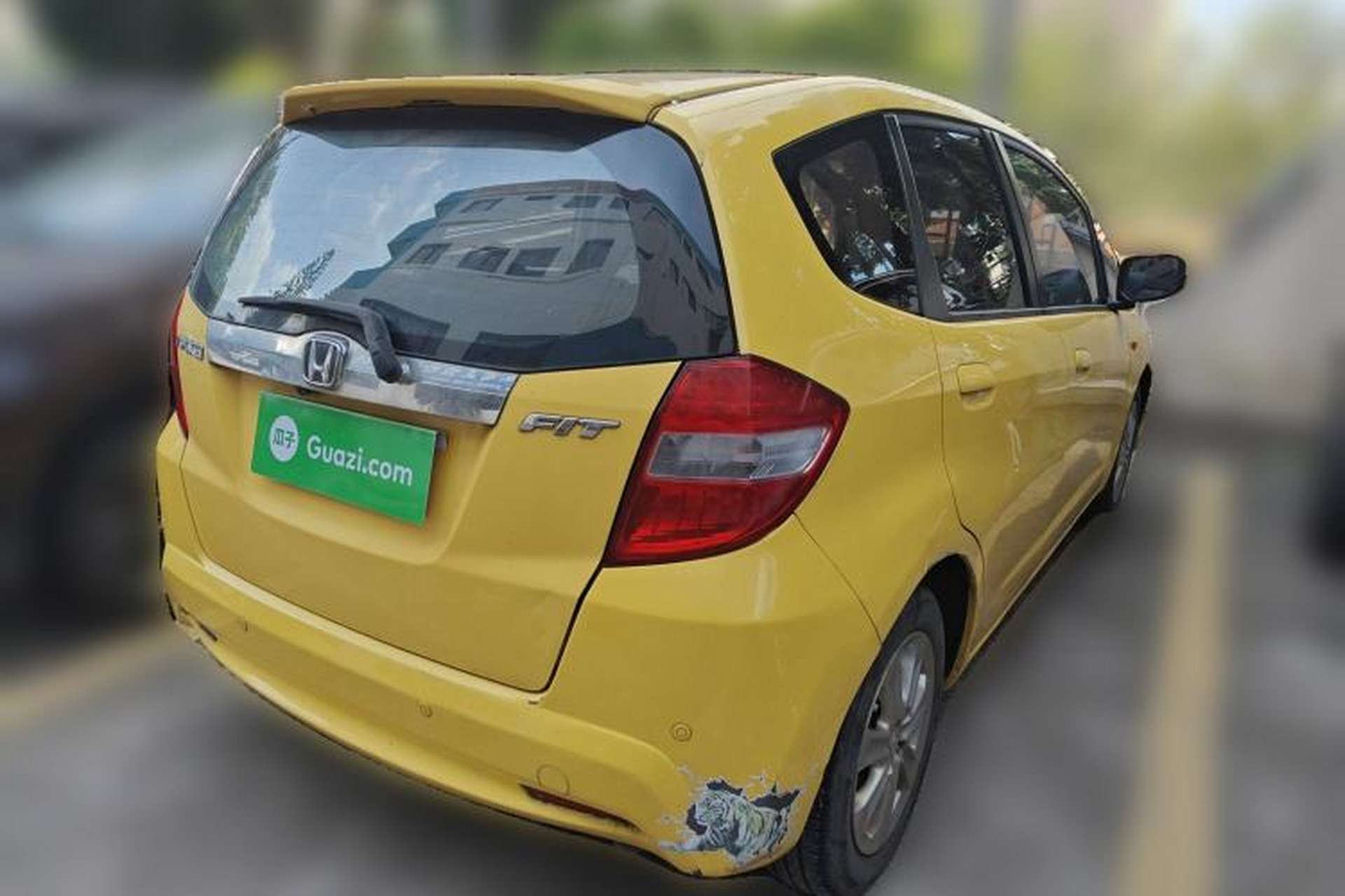Used Honda Fit 2011 1.5L Automatic Luxury Edition Rear Right 45 Deg