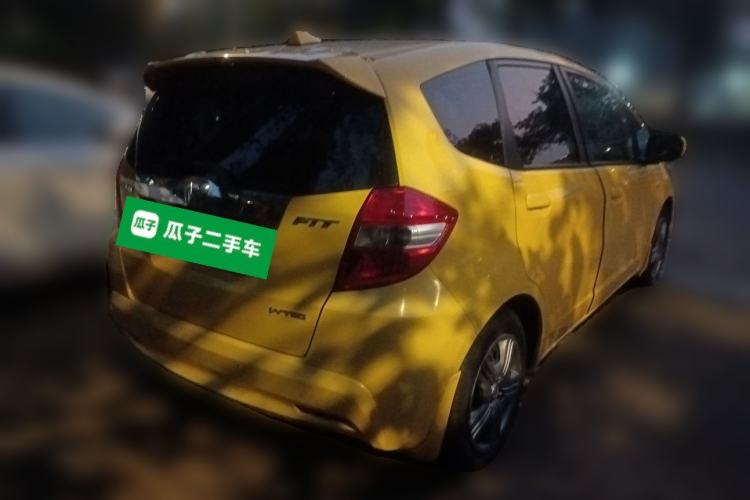Used Honda Fit 2011 1.3L automatic comfort version Rear Right 45 Deg