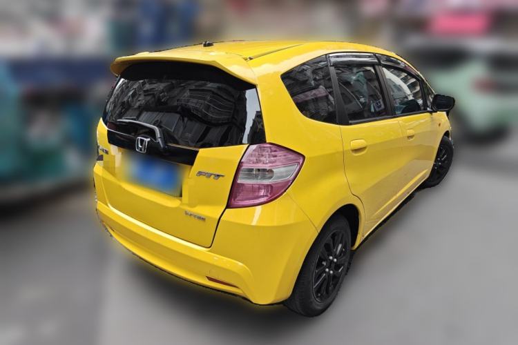 Used Honda Fit 2011 1.3L automatic comfort version Rear Right 45 Deg