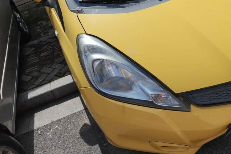 Used Honda Fit 2011 1.3L manual Comfort version Right Front Headlight