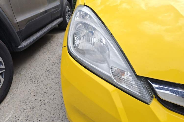 Used Honda Fit 2011 1.3L manual Comfort version Right Front Headlight
