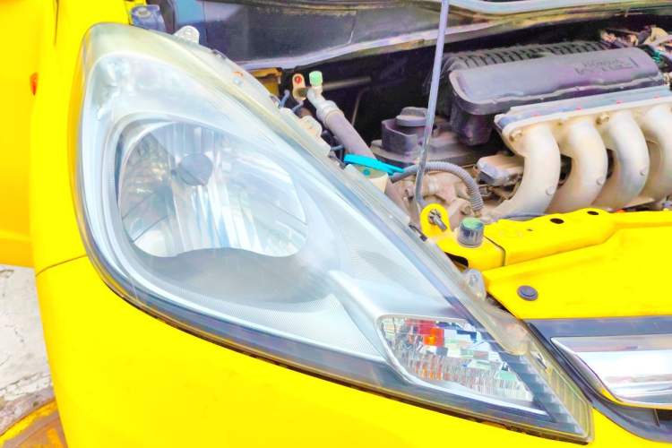Used Honda Fit 2011 1.5L Automatic Luxury Edition Right Front Headlight
