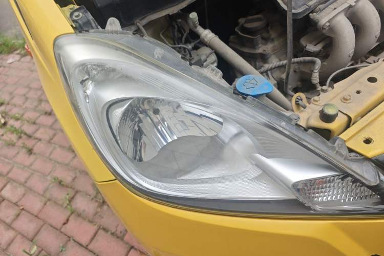 Used Honda Fit 2011 1.3L automatic comfort version Right Front Headlight