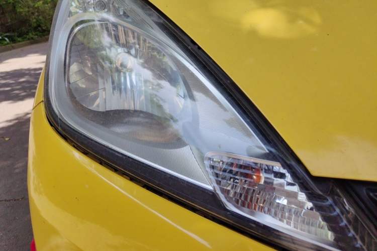Used Honda Fit 2011 1.3L automatic comfort version Right Front Headlight