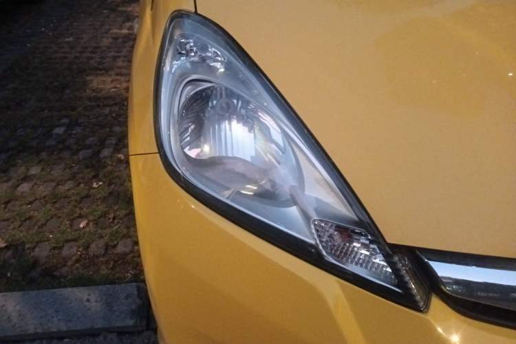 Used Honda Fit 2011 1.3L automatic comfort version Right Front Headlight