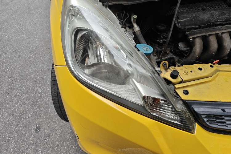 Used Honda Fit 2011 1.3L automatic comfort version Right Front Headlight