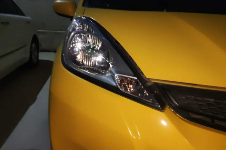 Used Honda Fit 2011 1.3L manual Comfort version Right Front Headlight