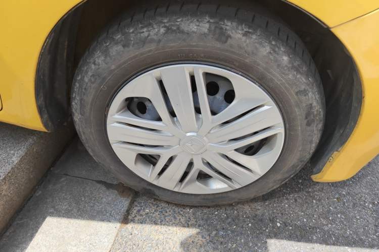 Used Honda Fit 2011 1.3L manual Comfort version Right Front Wheel Hub