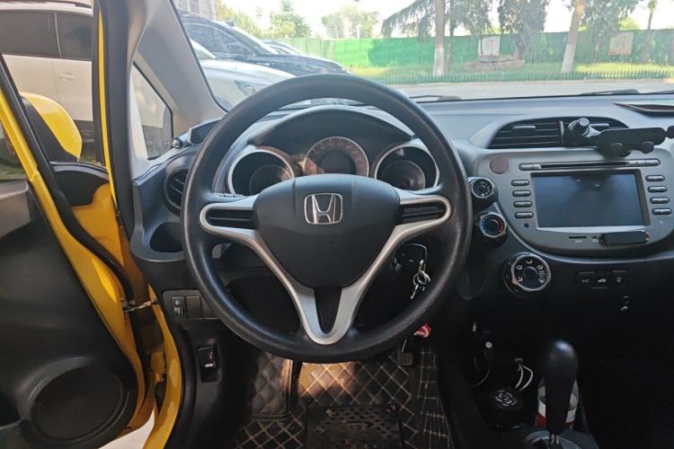 Used Honda Fit 2011 1.3L automatic comfort version Steering Wheel